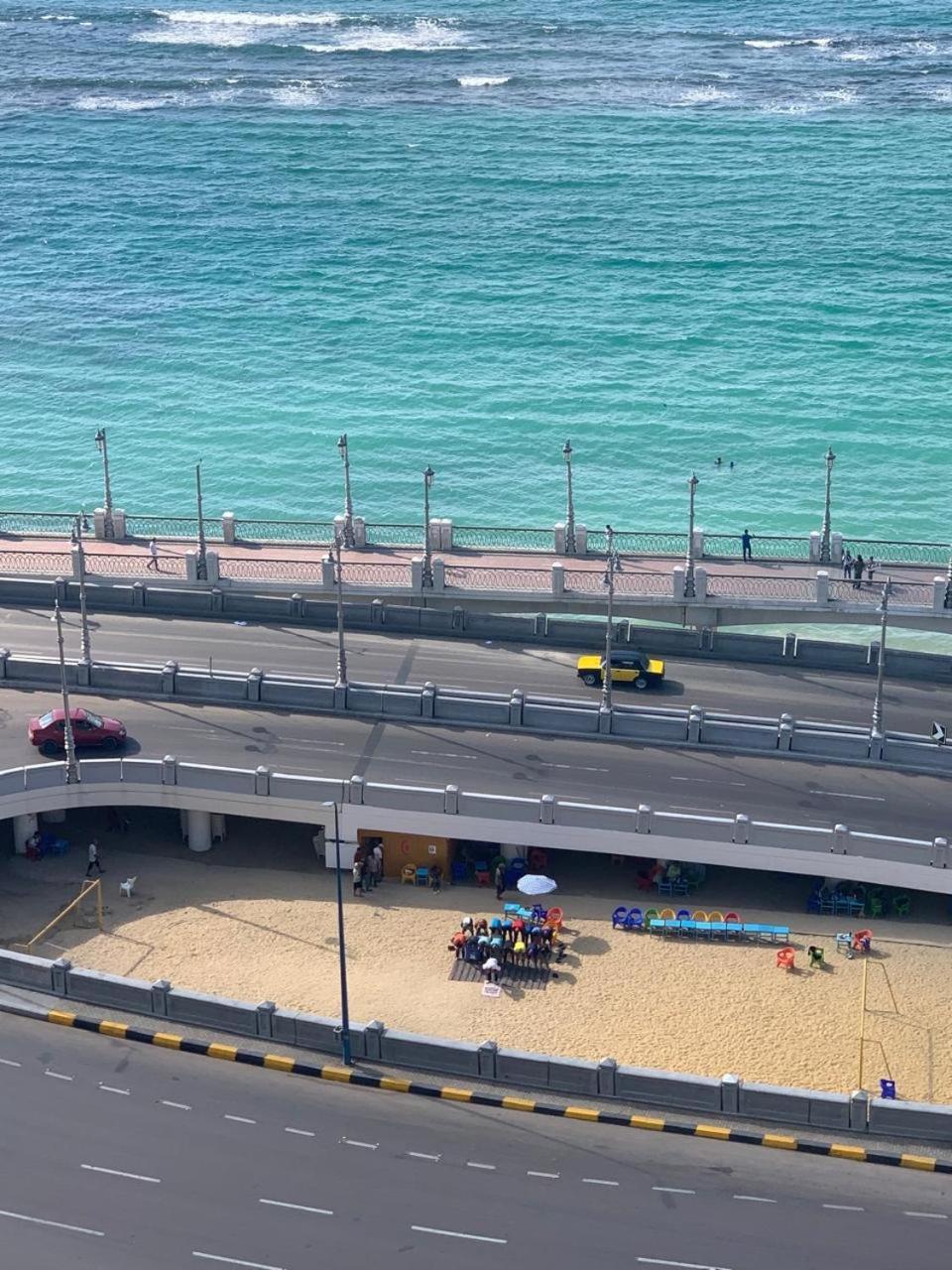 Sea View Flat For Family Only In Miami * Alexandria