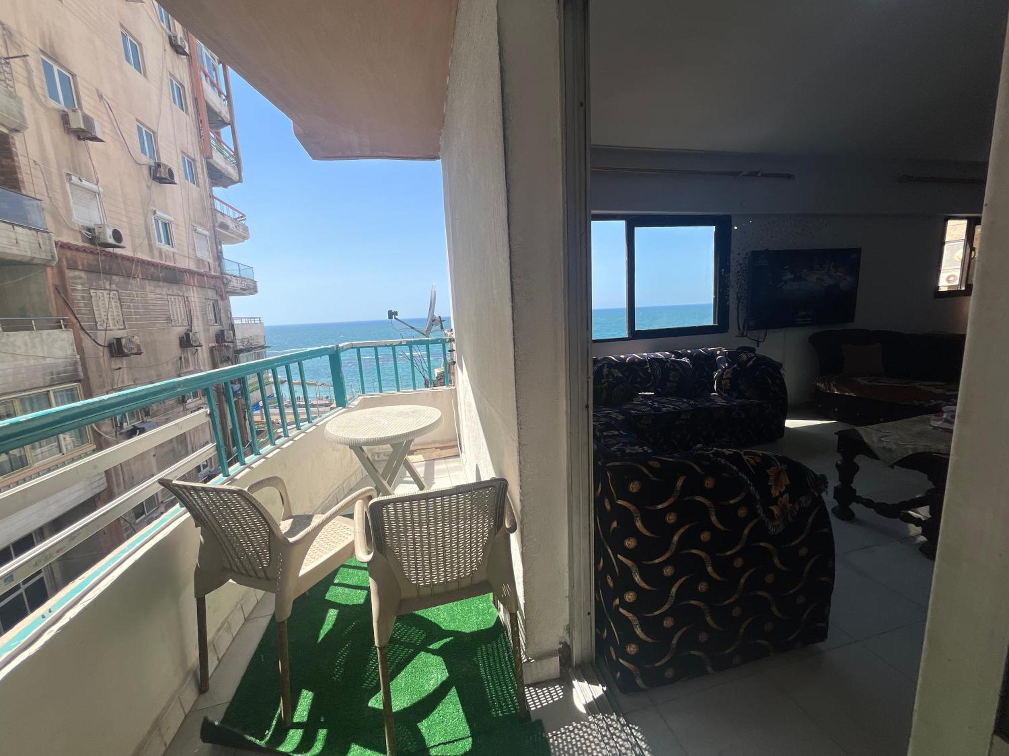 Sea View Flat For Family Only In Miami Apartment